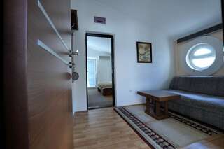 Отель Hotel Djuric Петровац Полулюкс-2