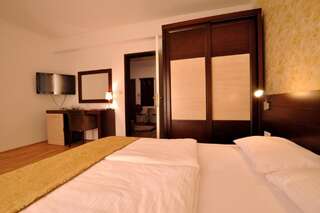 Отель Hotel Djuric Петровац Апартаменты с 1 спальней-3